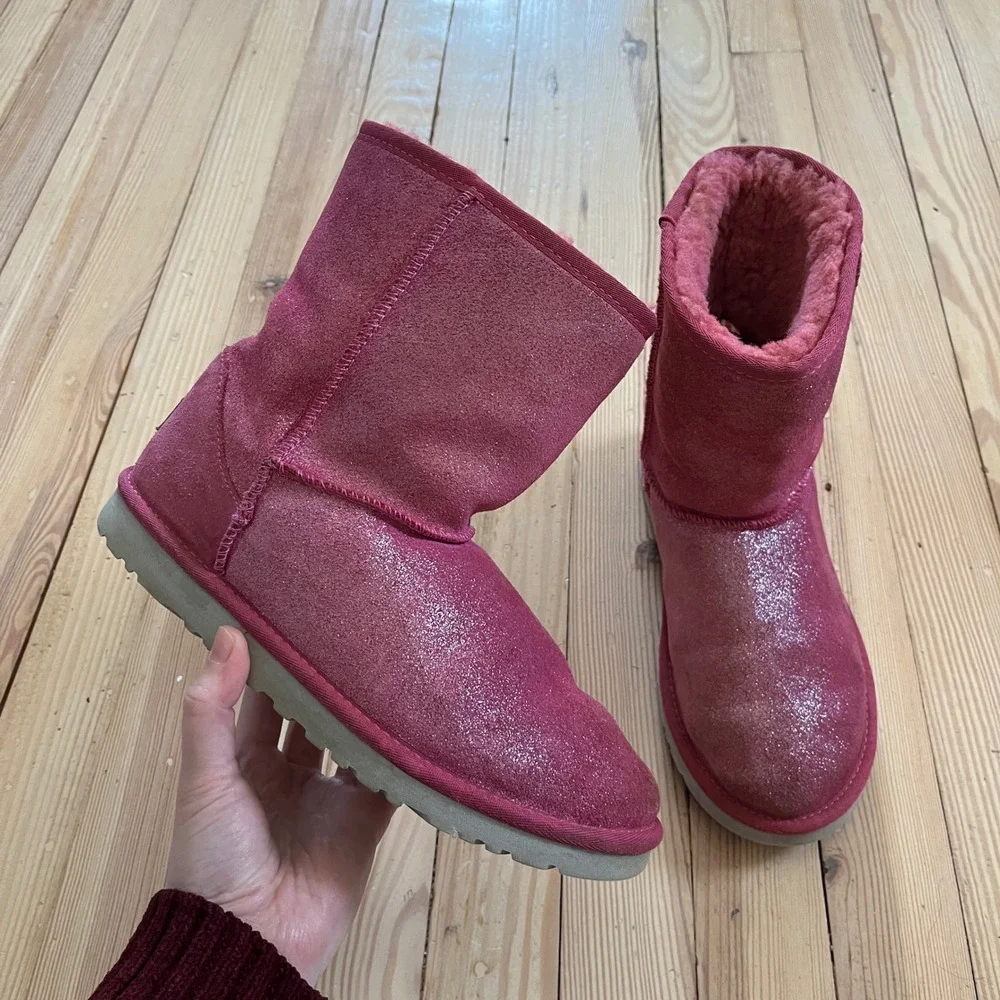 UGG Australia Classic Short Glitter Fuchsia Pink Suede Boots Kids Size 6 1002455